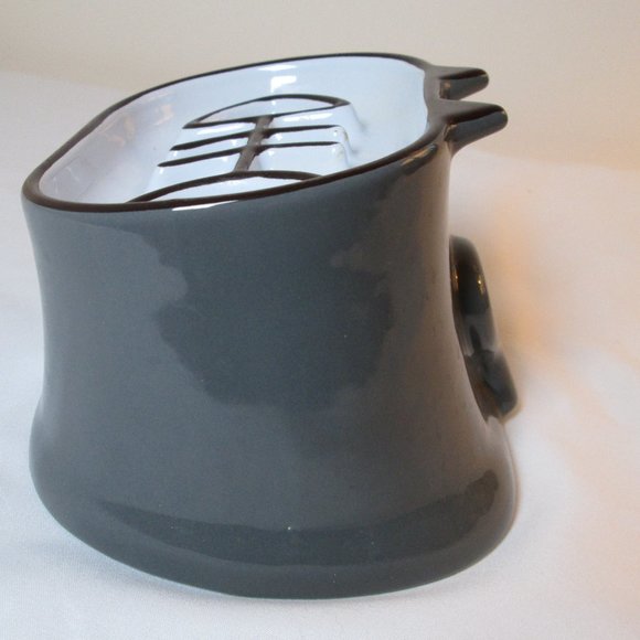 Y YHY Slow Feeder Cat or Dog Bowl Elevated Food Bowl Tilted Design Dry\Wet Food - Picture 4 of 6